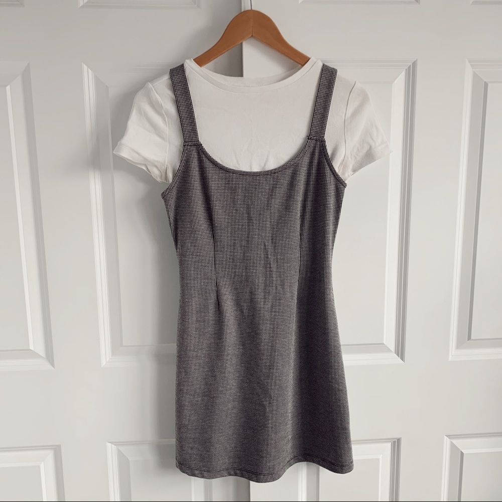 Forever 21 Black & White Dress Size Small